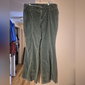 Green Corduroy Wide-Leg Pants 33 XL 14-16 Flare Stretch